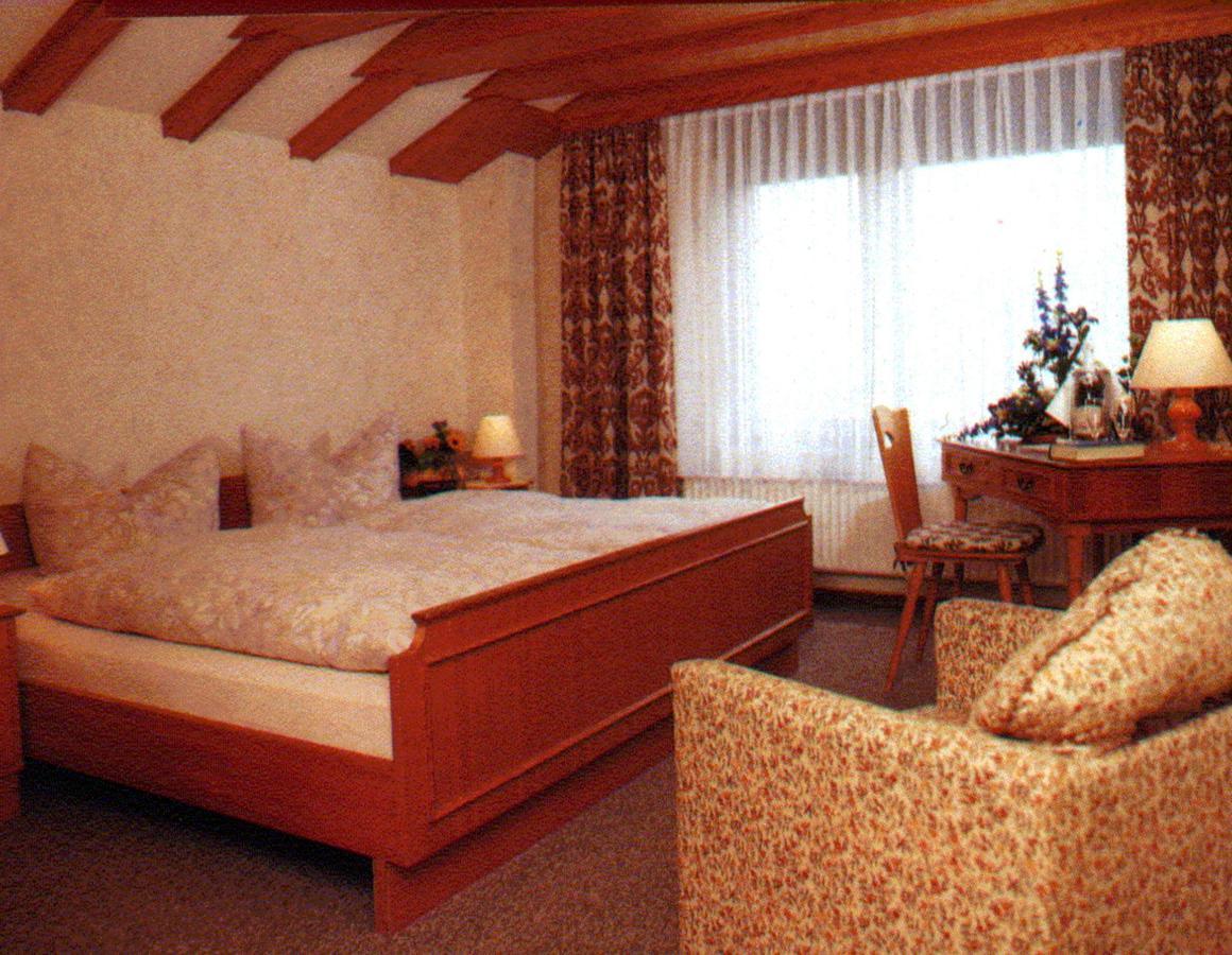 Gast- Und Gastehaus Simon 호텔 Greifenstein 객실 사진